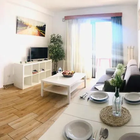 Amazing Sea Views In Cactus Blanco Los Cristianos (Tenerife)